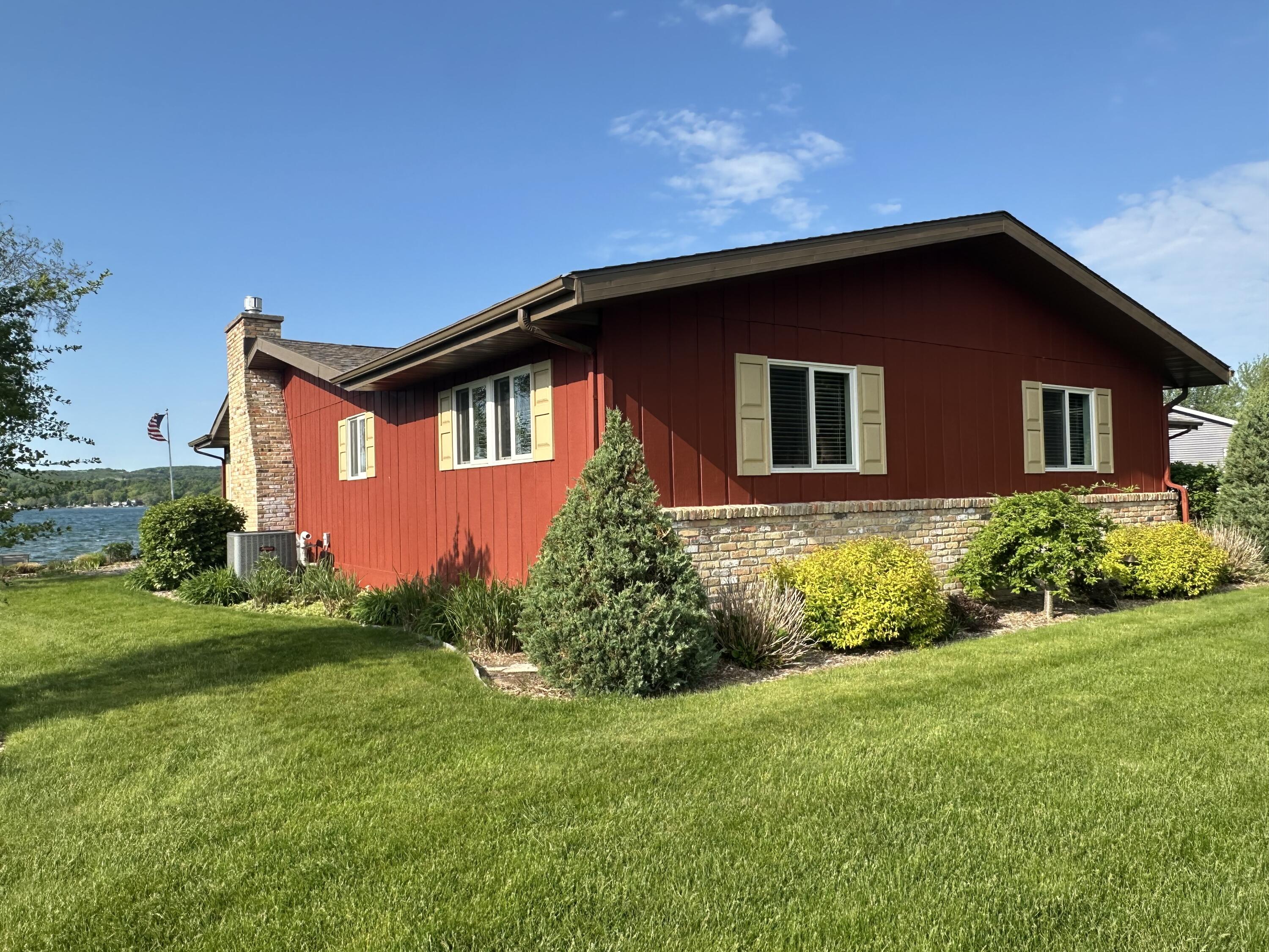 4554 Crescent Beach Road Onekama, MI 49675 - Photo 12 of 38 IMG_8254