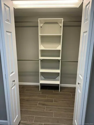 $225,000 | 909 Parr Meadow Drive, Unit 9I, Newburgh, NY 12550