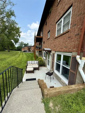 $225,000 | 909 Parr Meadow Drive, Unit 9I, Newburgh, NY 12550