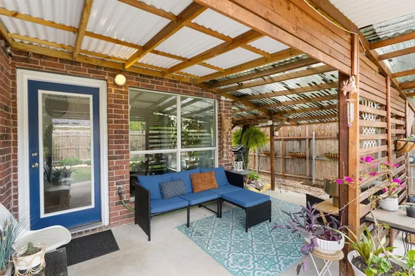 $399,990 | 1328 Rawlins Drive, Lancaster, TX 75134