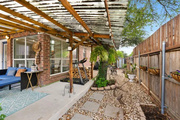 $399,990 | 1328 Rawlins Drive, Lancaster, TX 75134