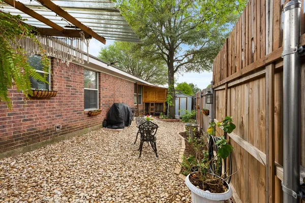 $399,990 | 1328 Rawlins Drive, Lancaster, TX 75134