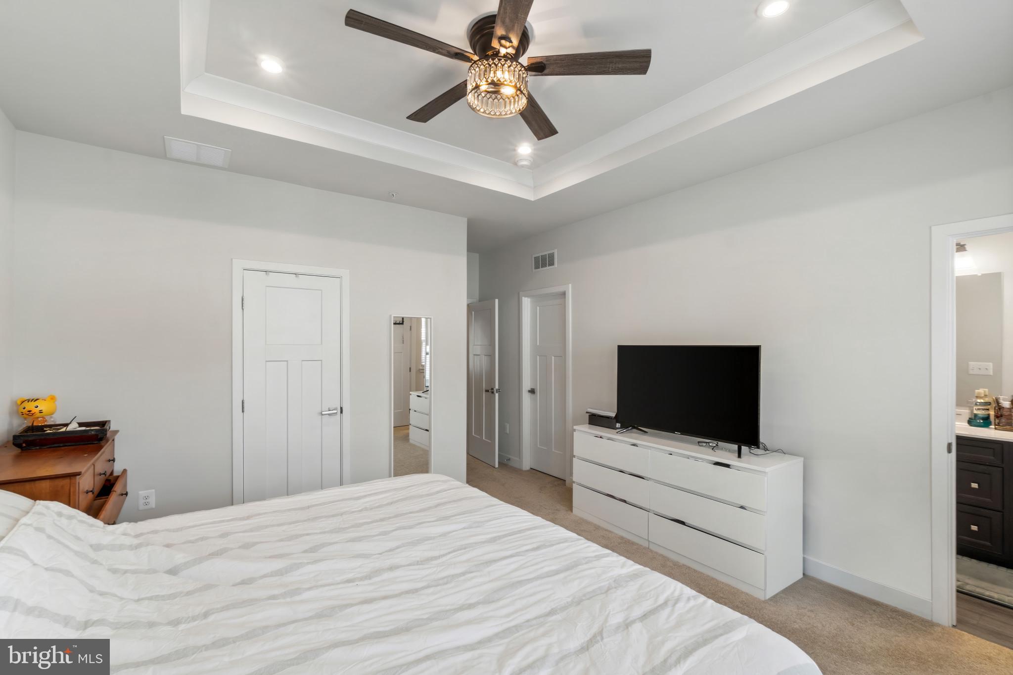 7932 Tanbridge Lane Pasadena, MD 21122 - Photo 22 of 31 Primary Bedroom