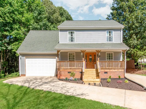 $365,000 | 7575 Tanglewood Drive, Vale, NC 28168
