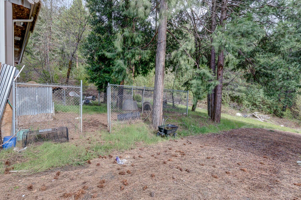 225 Flounce Rock Road Prospect, OR 97536 - Photo 20 of 28 18