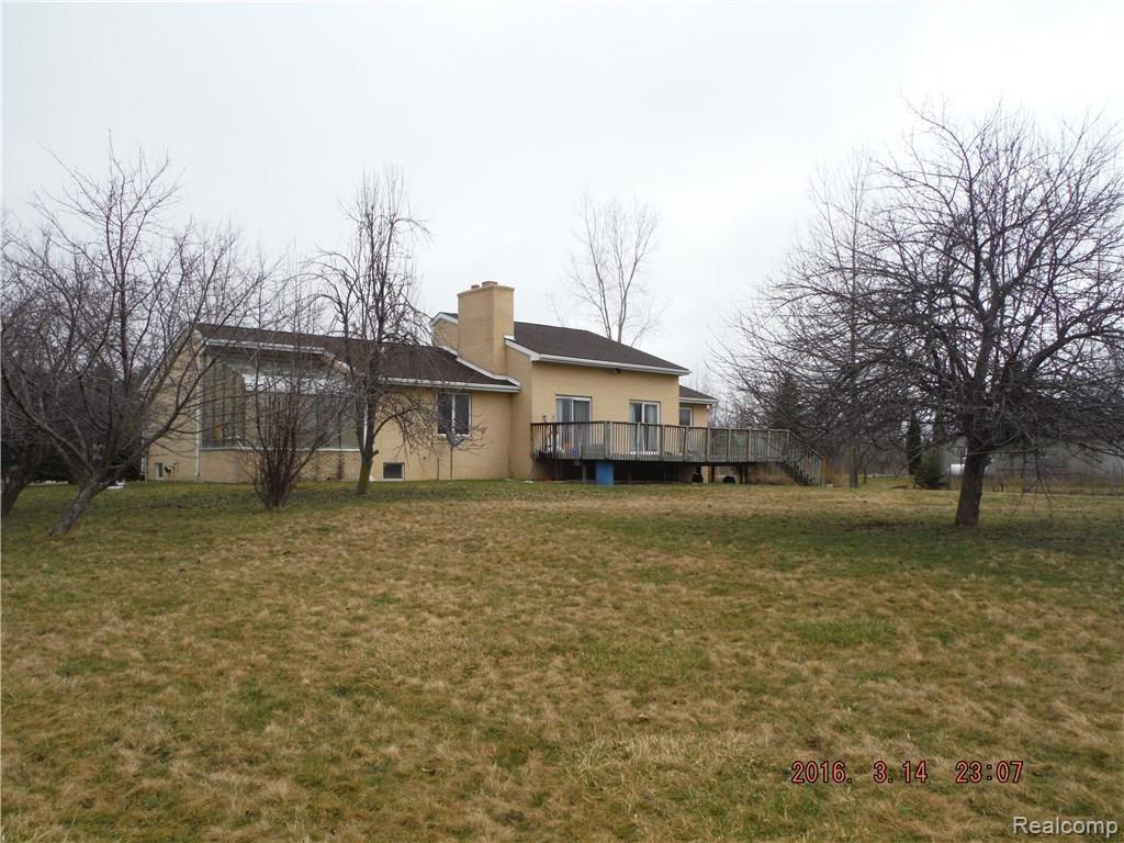 8961 Beard Road Avoca, MI 48006 - Photo 14 of 18 DSCF2198.JPG