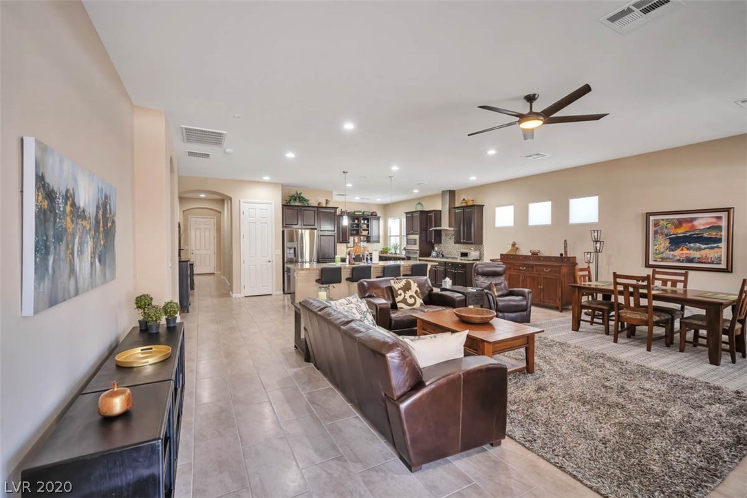 70 Hawking Ridge Way Las Vegas, NV 89183 - Photo 6 of 30 Gallery Image 6