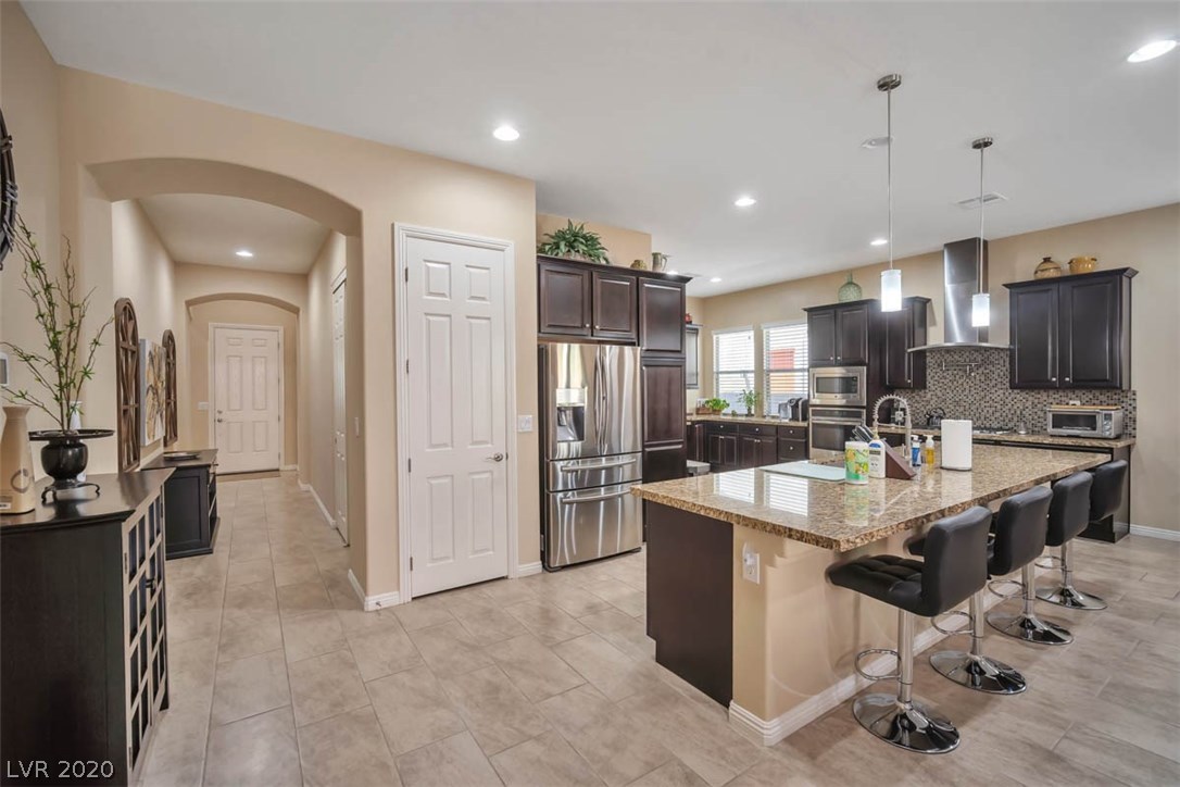 70 Hawking Ridge Way Las Vegas, NV 89183 - Photo 10 of 30 Gallery Image 10