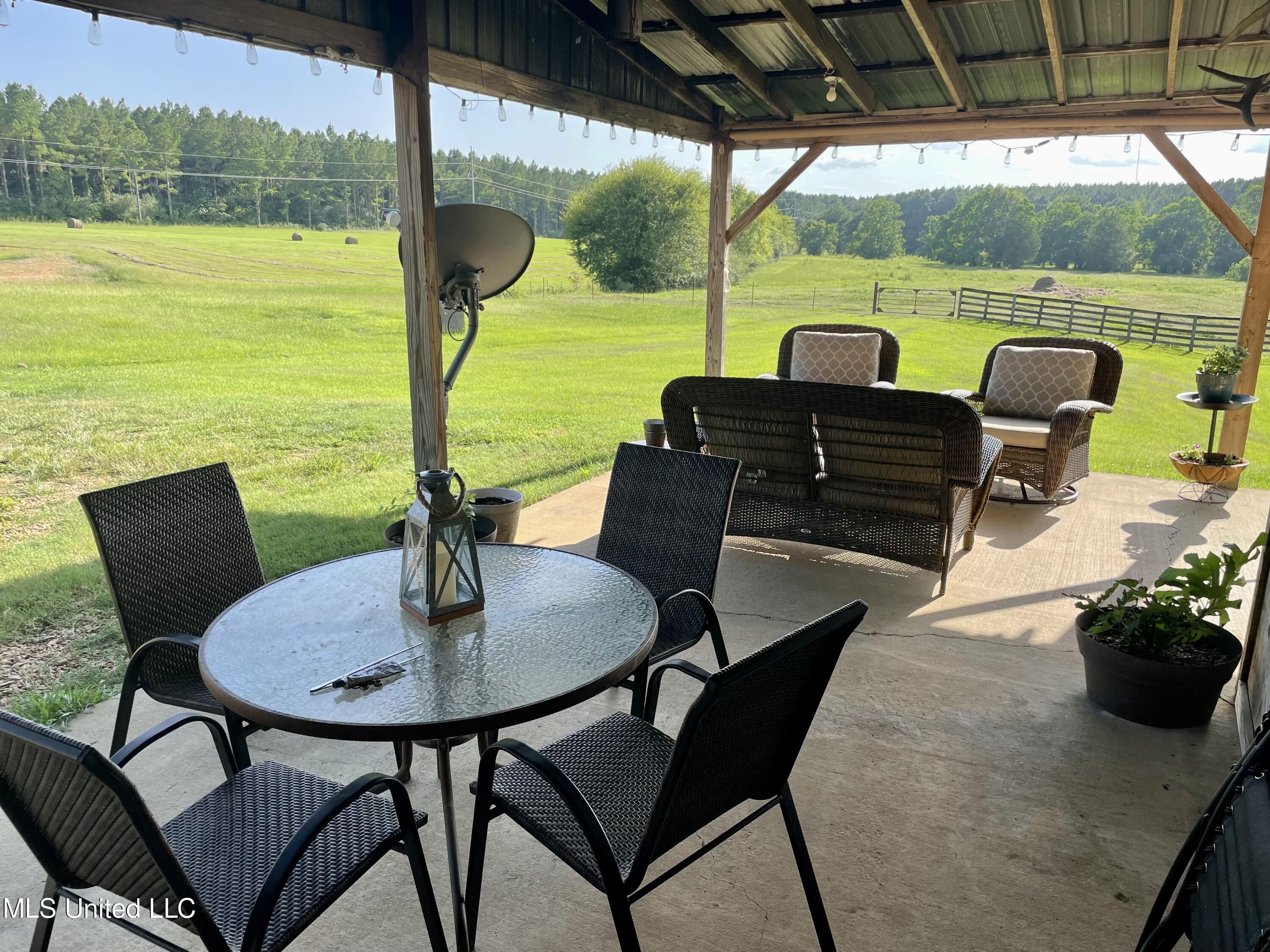 478 Andrew Chapel Road Brandon, MS 39042 - Photo 18 of 24 Tara_olmsted_barn3