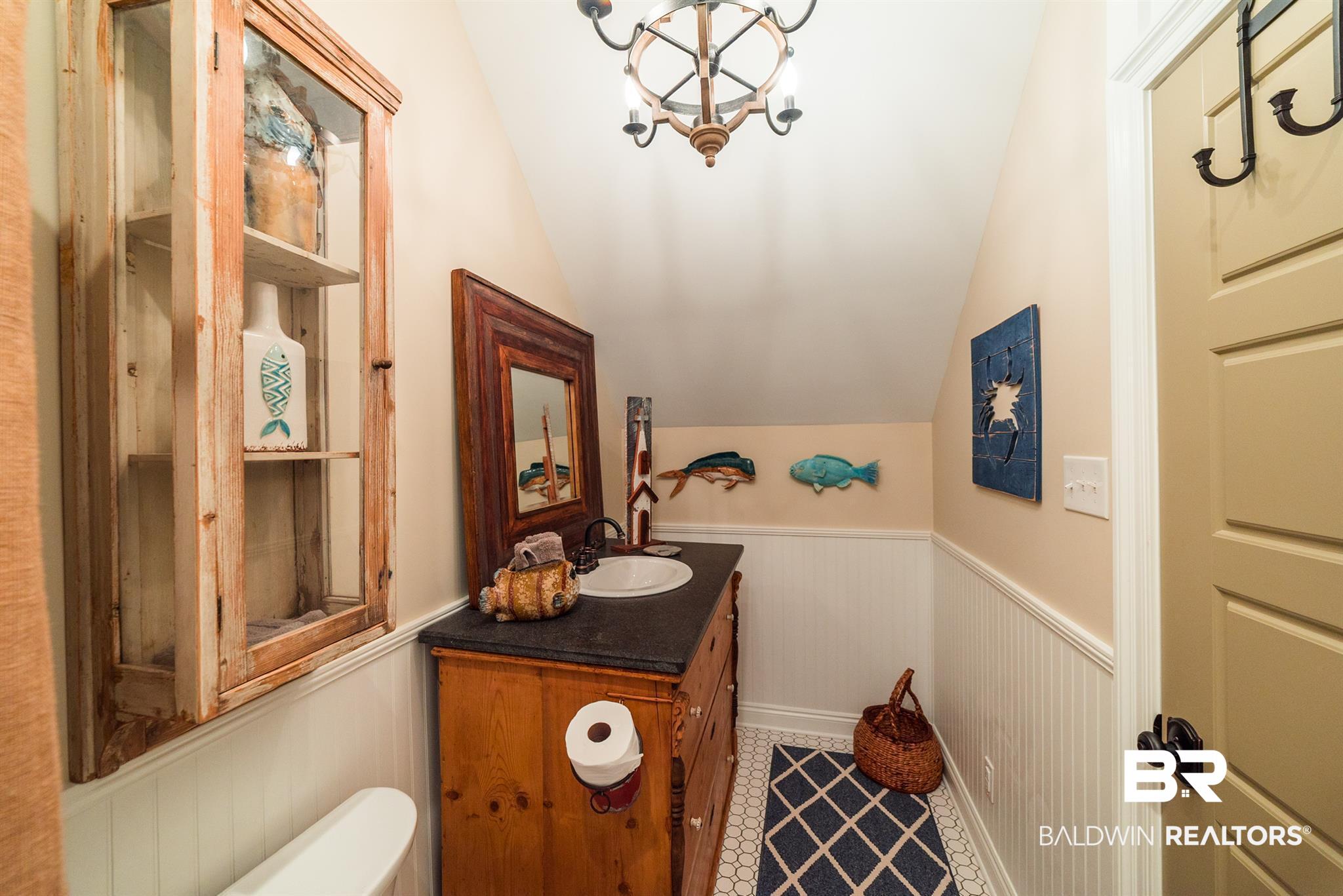 101 Orange Avenue Fairhope, AL 36532 - Photo 34 of 36 Guest bath 2