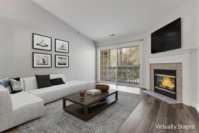 $274,900 | S77-w19599 Lakewood Drive, Muskego, WI 53150