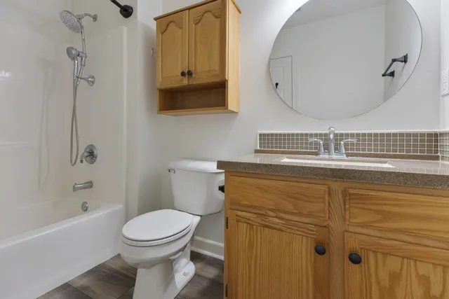 $274,900 | S77-w19599 Lakewood Drive, Muskego, WI 53150