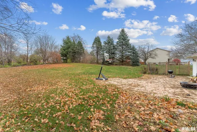 $315,000 | 2685 Northwood Drive, Muscatine, IA 52761