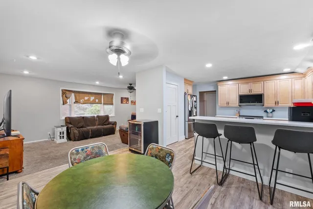 $315,000 | 2685 Northwood Drive, Muscatine, IA 52761