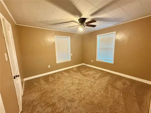 $1,300 | 405 Emmett Street, Bryan, TX 77802