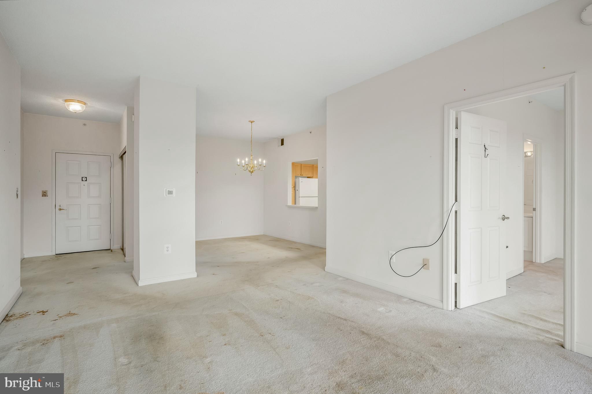 19365 Cypress Ridge Terrace, Unit 519 Leesburg, VA 20176 - Photo 3 of 24 a view of an empty room