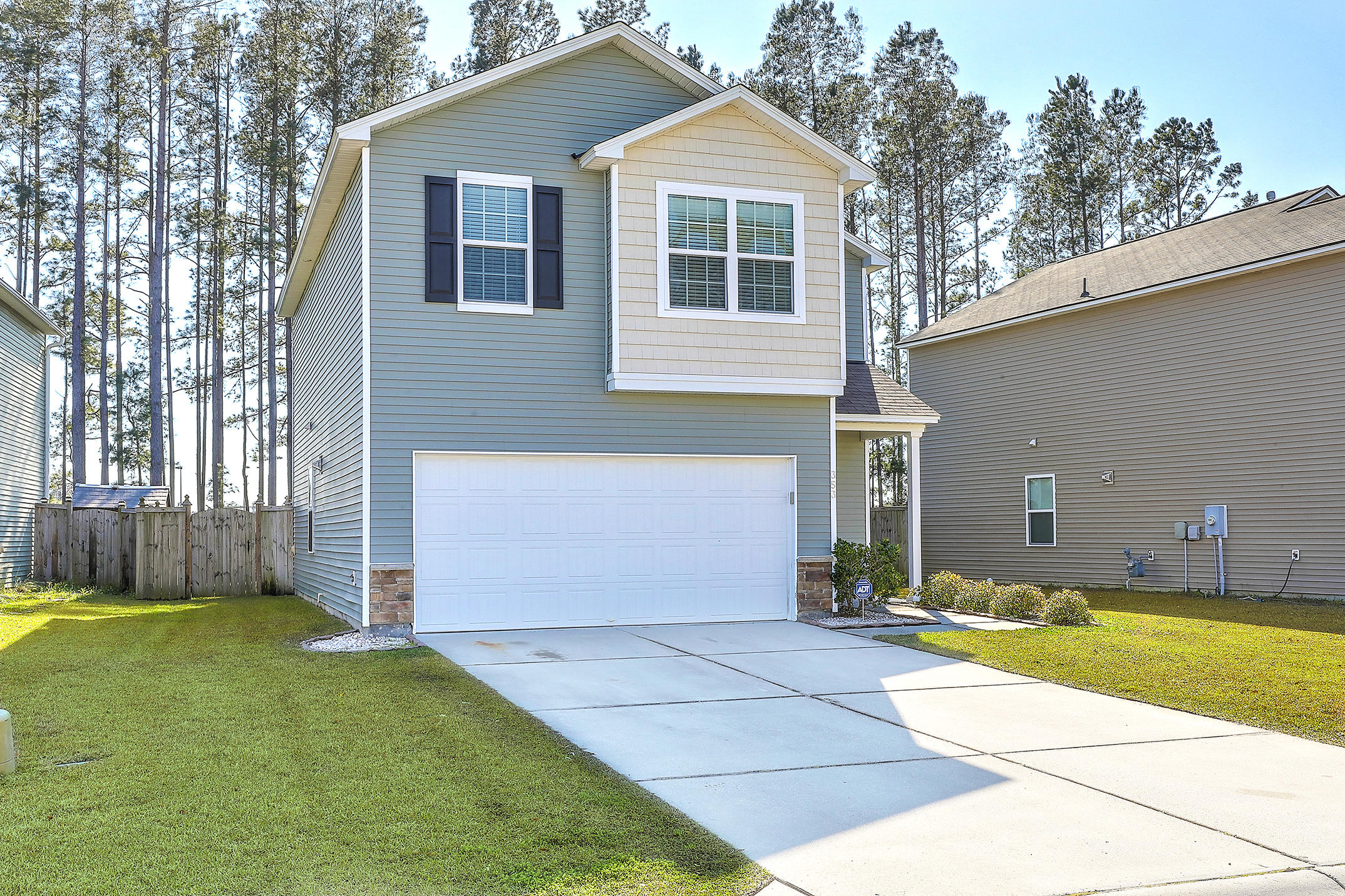 353 Iveson Road Summerville, SC 29486 - Photo 2 of 28 1R3A4331_2_3_4_5_6_7