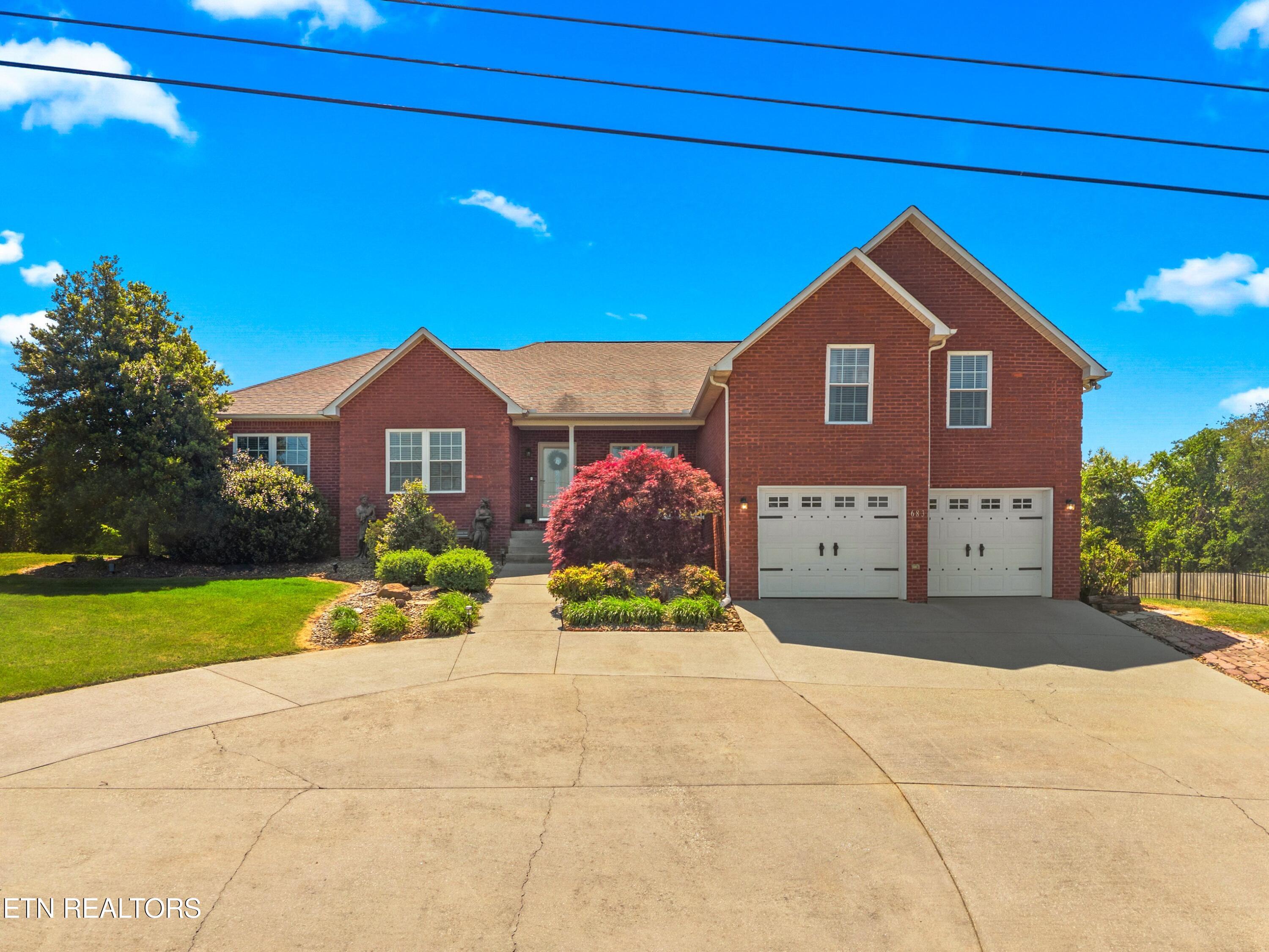 683 Privet Street Dandridge, TN 37725 - Photo 2 of 60 040-683PrivetDrive-Dandridge-TN-37725-SM