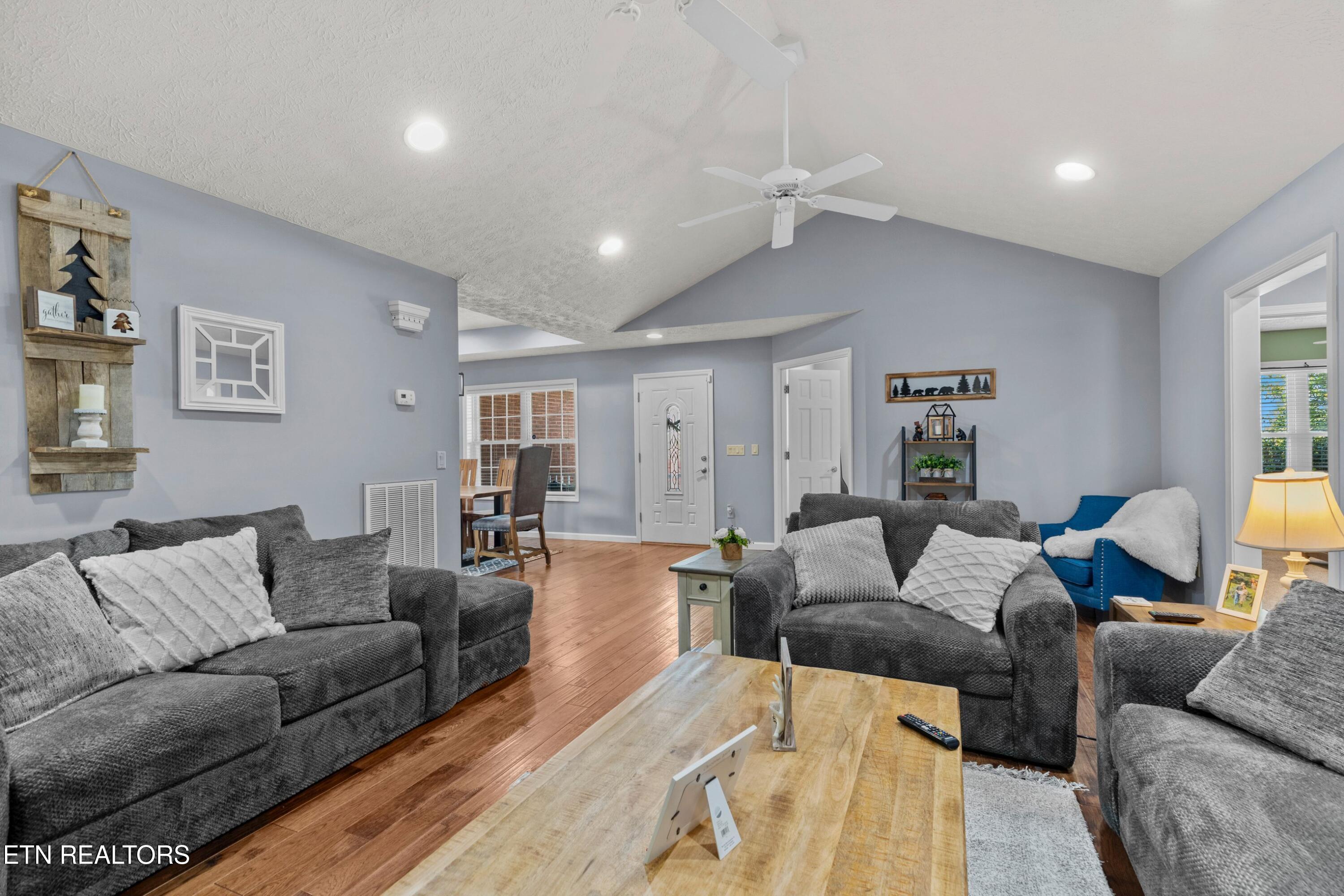 683 Privet Street Dandridge, TN 37725 - Photo 21 of 60 008-683PrivetDrive-Dandridge-TN-37725-SM