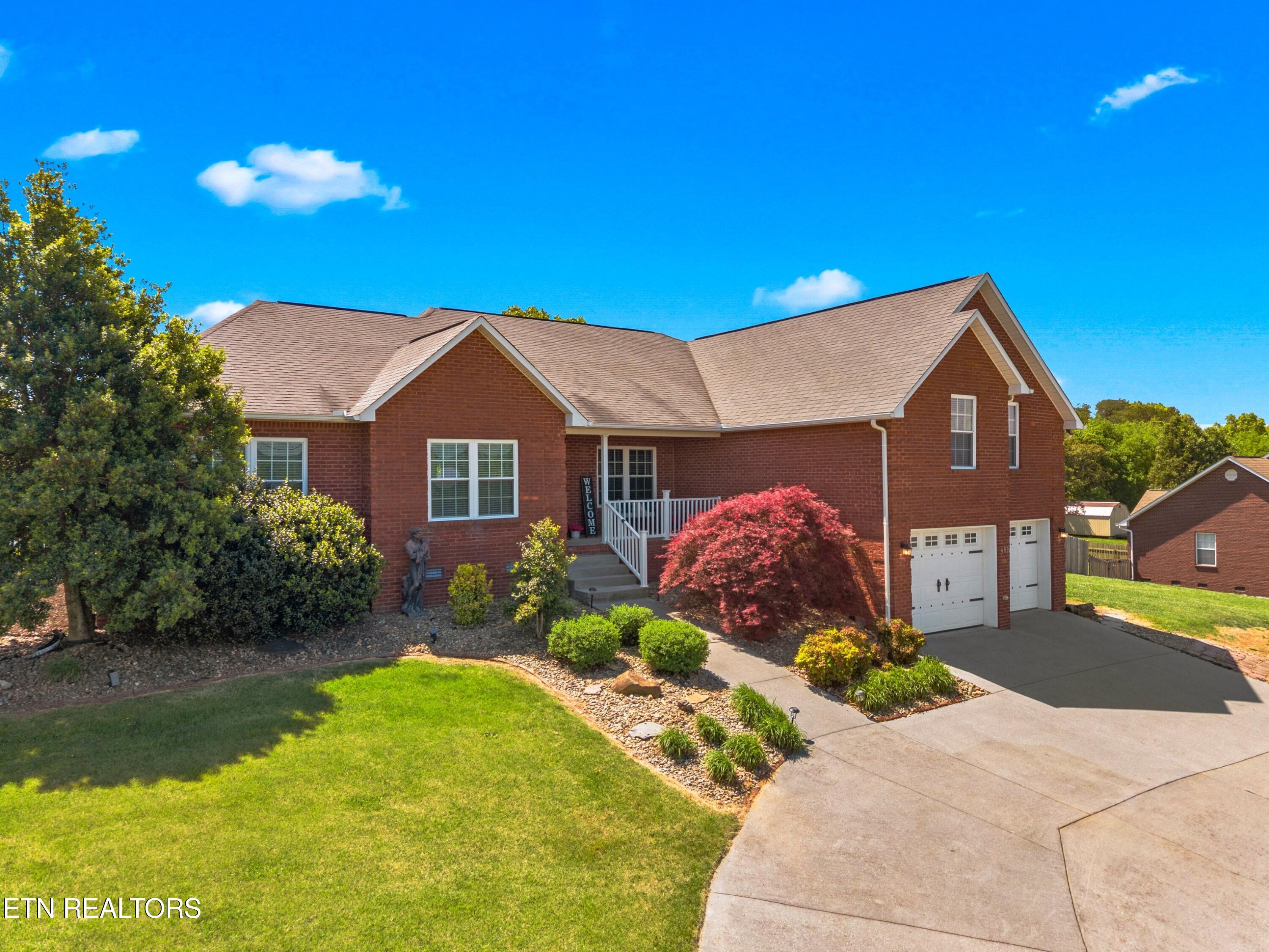 683 Privet Street Dandridge, TN 37725 - Photo 4 of 60 002-683PrivetDrive-Dandridge-TN-37725-SM