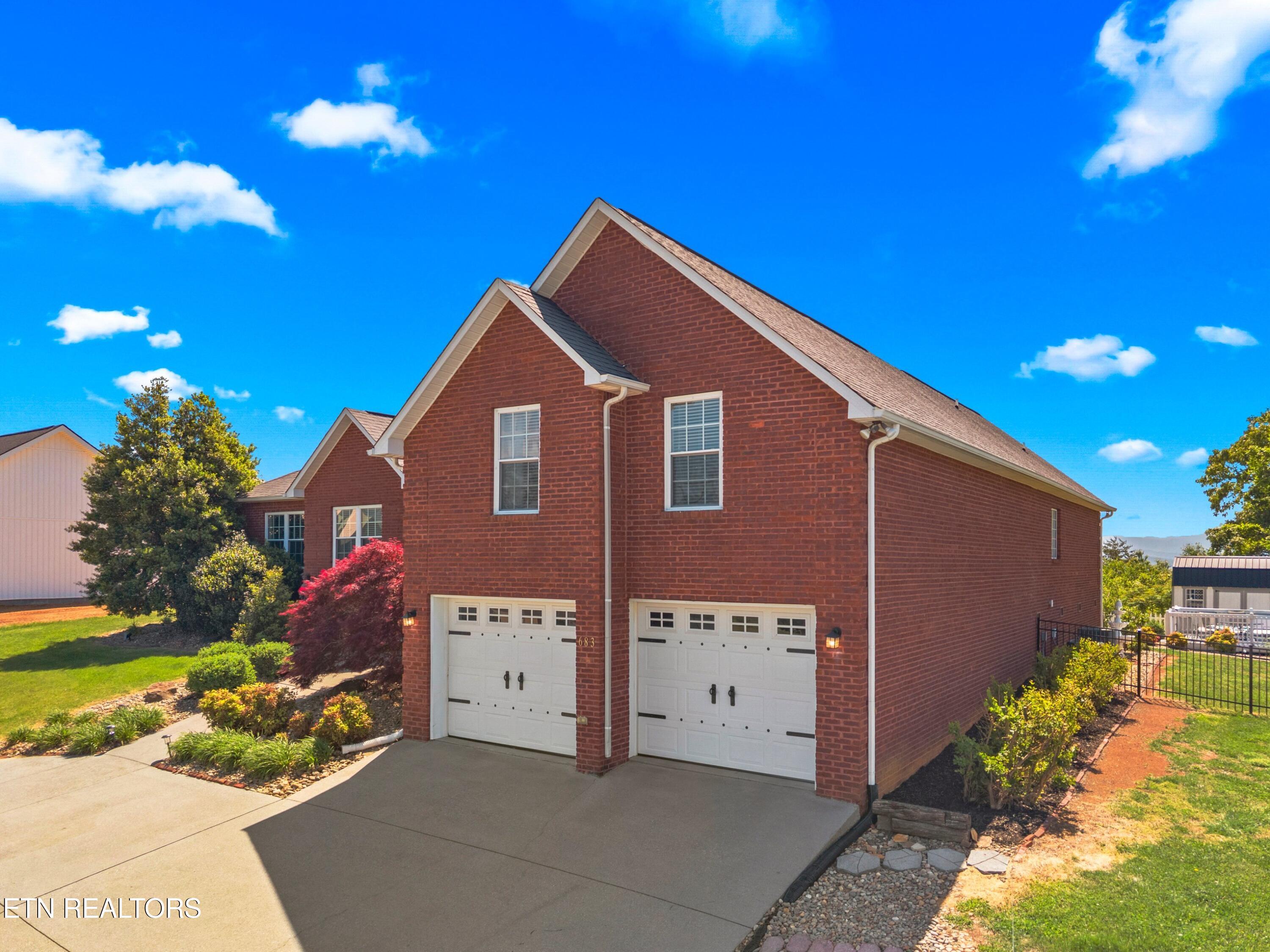 683 Privet Street Dandridge, TN 37725 - Photo 5 of 60 003-683PrivetDrive-Dandridge-TN-37725-SM