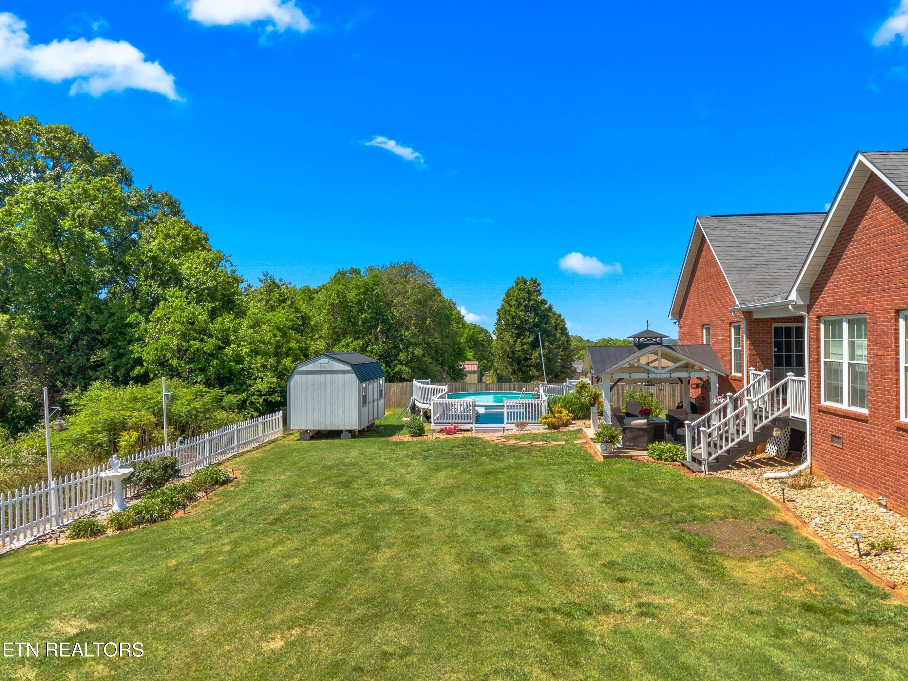 683 Privet Street Dandridge, TN 37725 - Photo 9 of 60 045-683PrivetDrive-Dandridge-TN-37725-SM