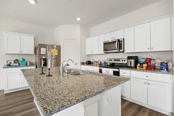 $2,800 | 7826 Pink Dahlia Drive, Houston, TX 77016