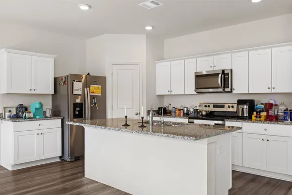 $2,800 | 7826 Pink Dahlia Drive, Houston, TX 77016