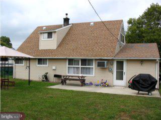 52 Quiet Road Levittown, PA 19057 - Photo 5 of 6 Gallery Image 5