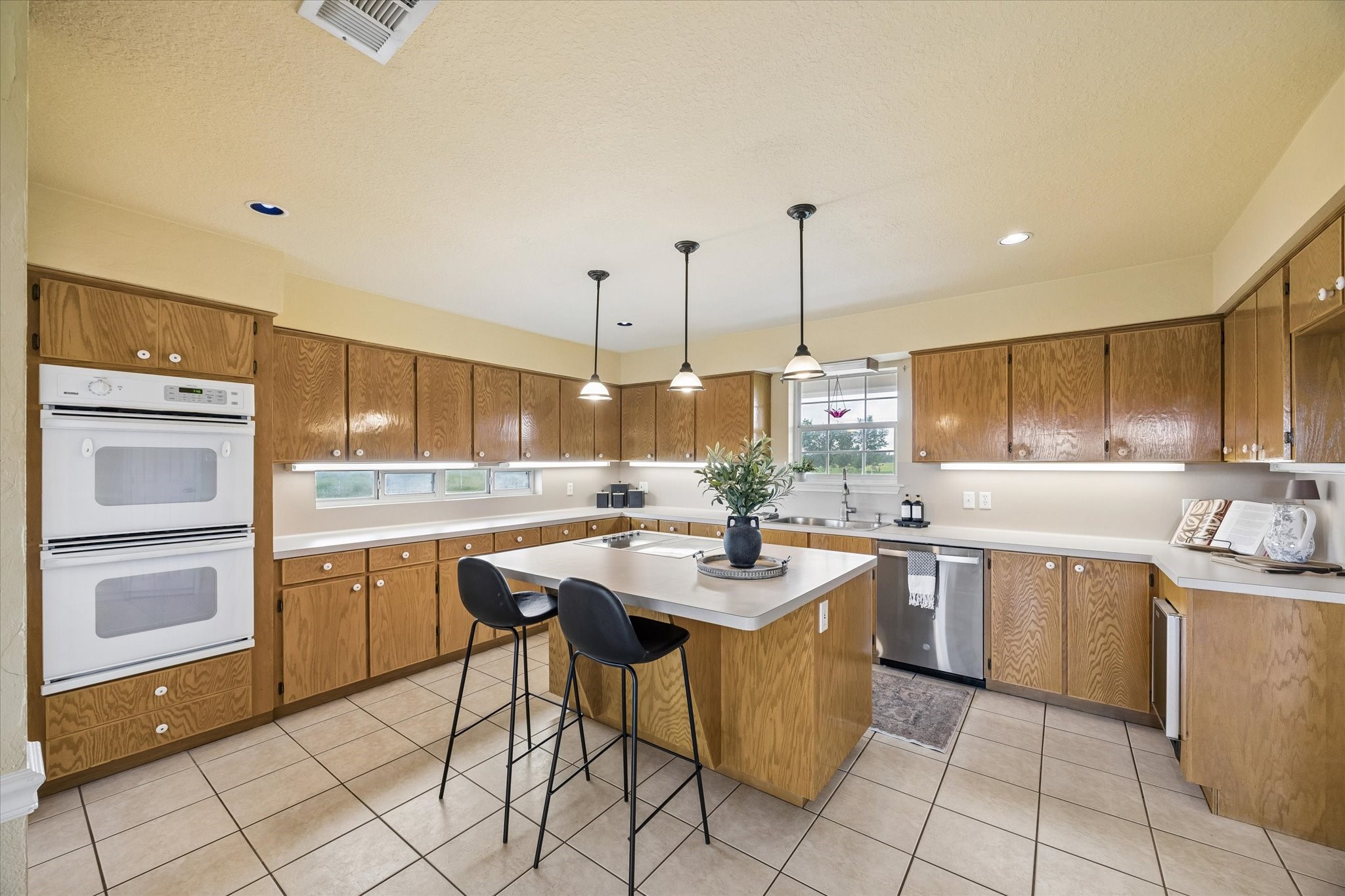 1240 Schumann Road Bellville, TX 77418 - Photo 13 of 37