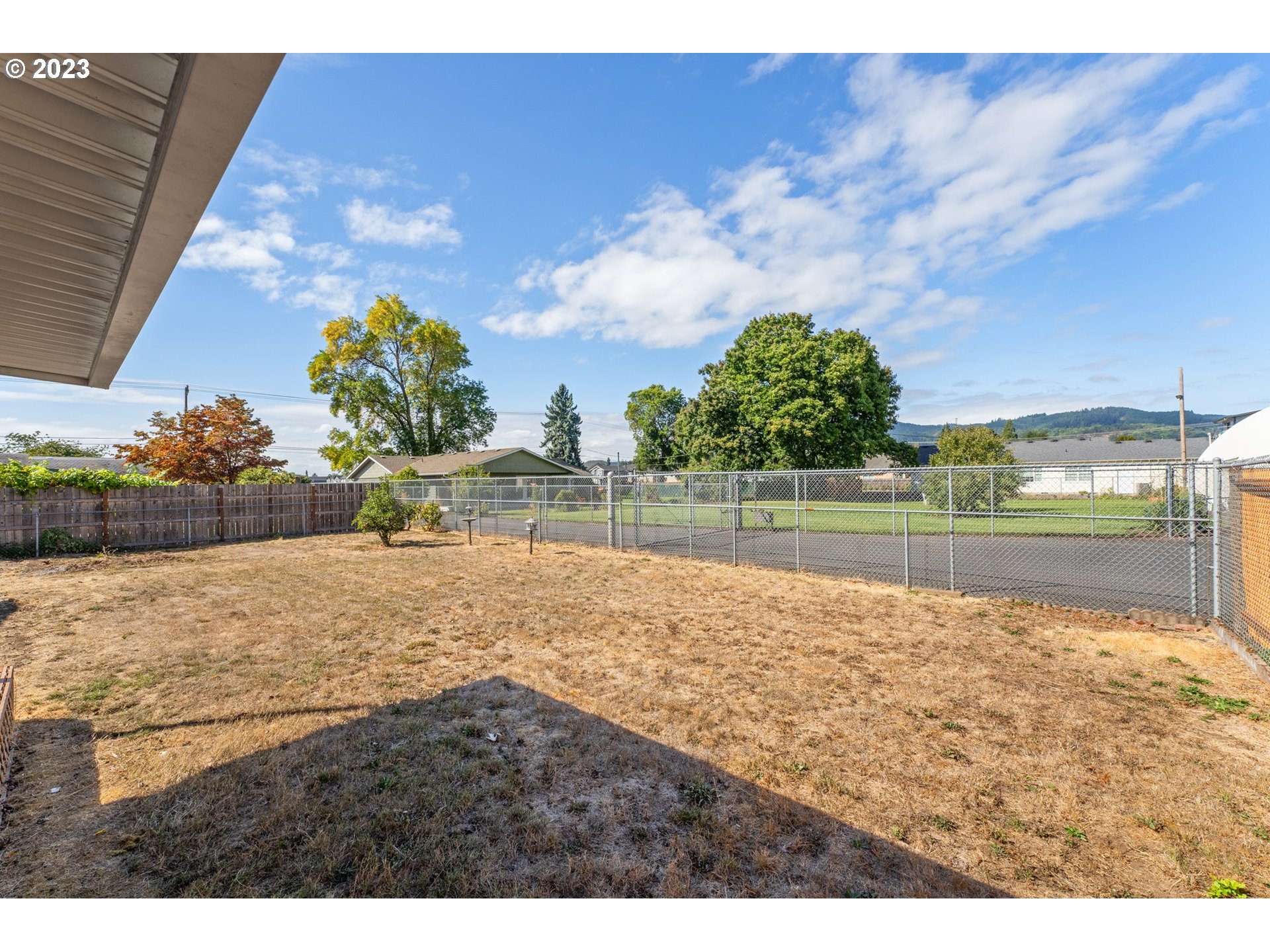 3130 U Street Springfield, OR 97477 - Photo 24 of 28 a view of a backyard