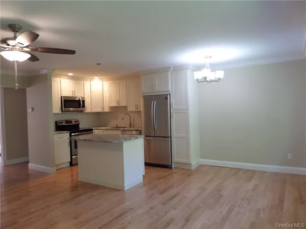 $439,000 | 15 F Essex Place, Unit F, Yorktown Heights, NY 10598