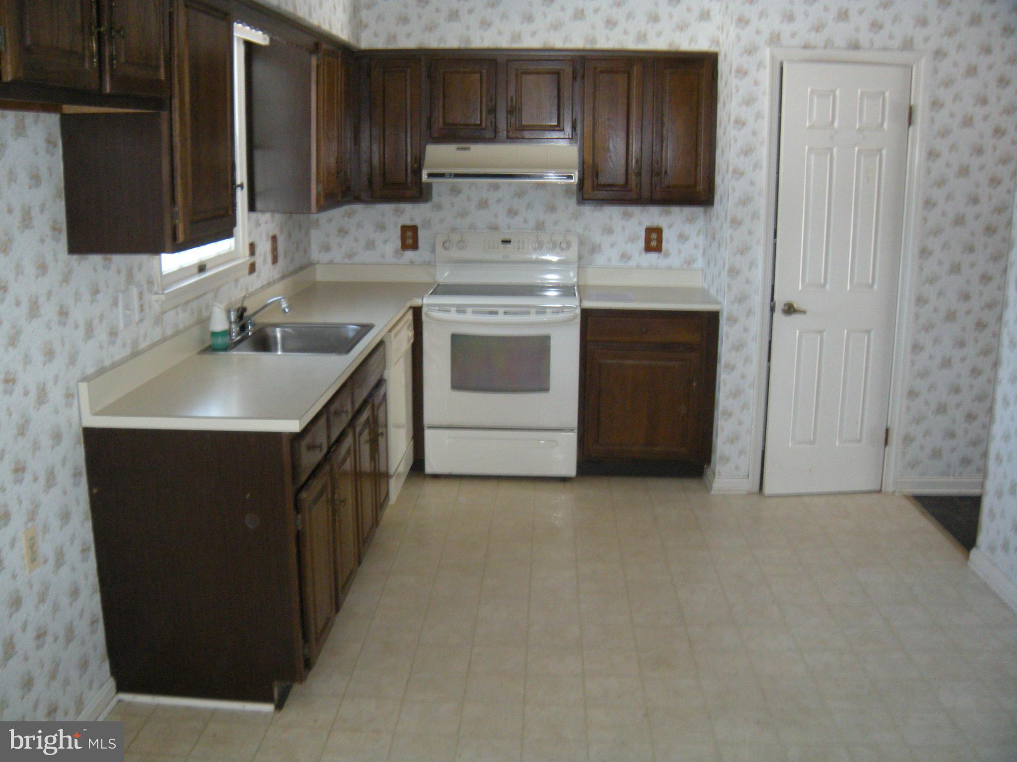 5706 Emory Road Upperco, MD 21155 - Photo 4 of 12 Kitchen