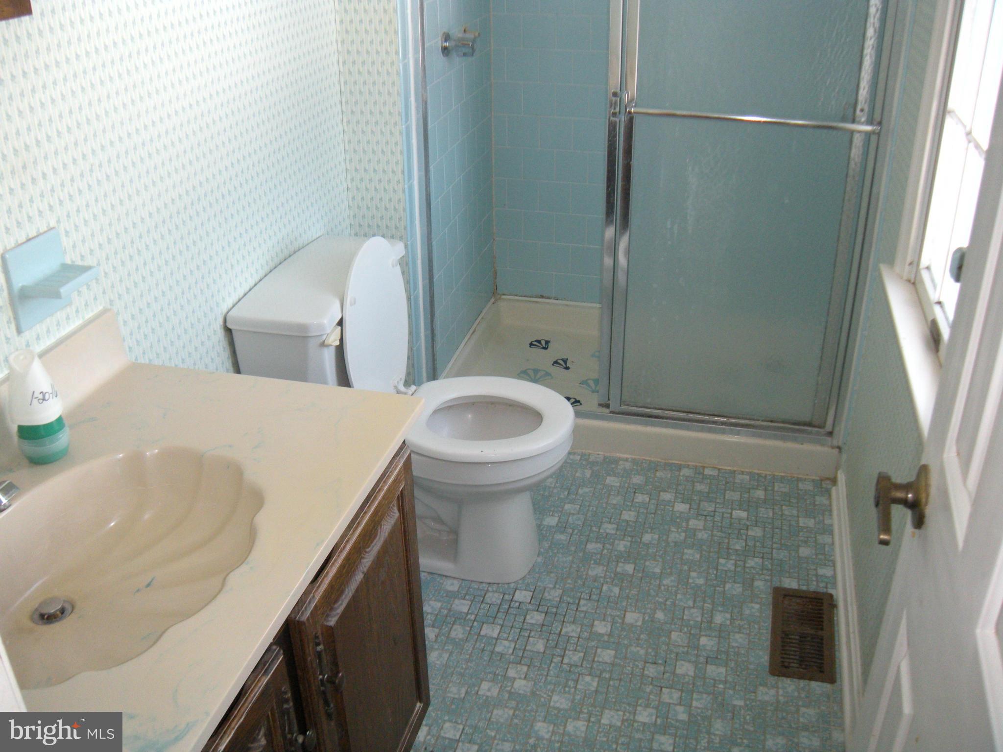 5706 Emory Road Upperco, MD 21155 - Photo 7 of 12 Bath (Master)