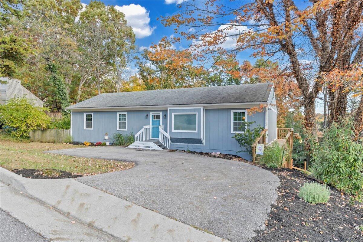 3234 Woodview Road Roanoke, VA 24018 - Photo 45 of 47 45-MIB06778