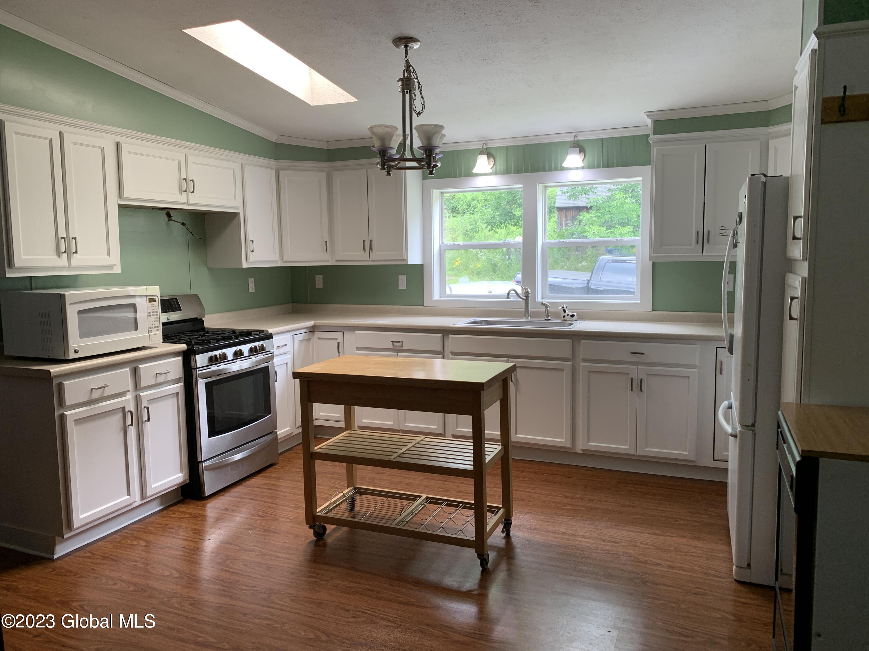 310 New Boston Road Hampton, NY 12837 - Photo 2 of 28 310 new boston kit 1