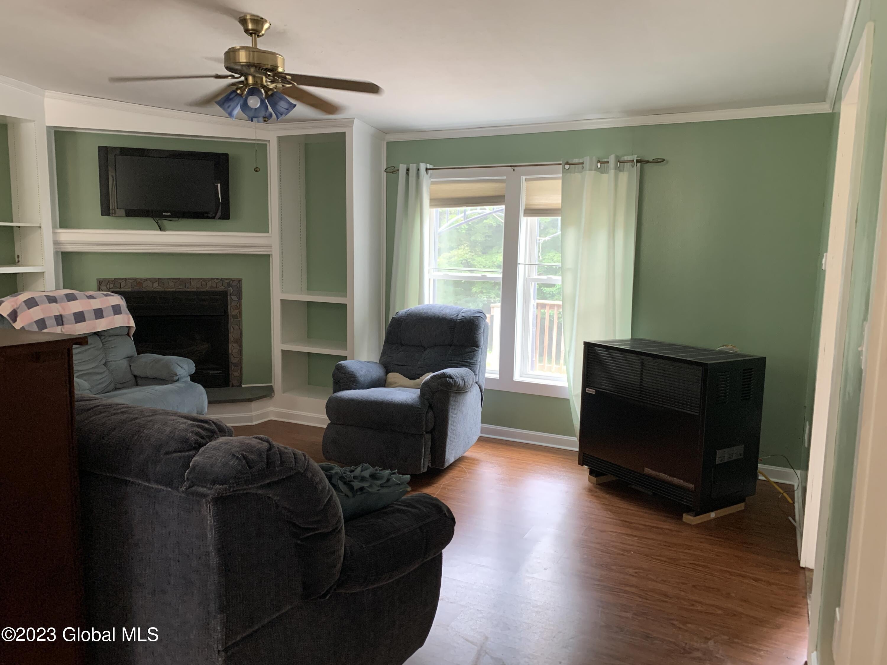 310 New Boston Road Hampton, NY 12837 - Photo 4 of 28 310 new boston den are