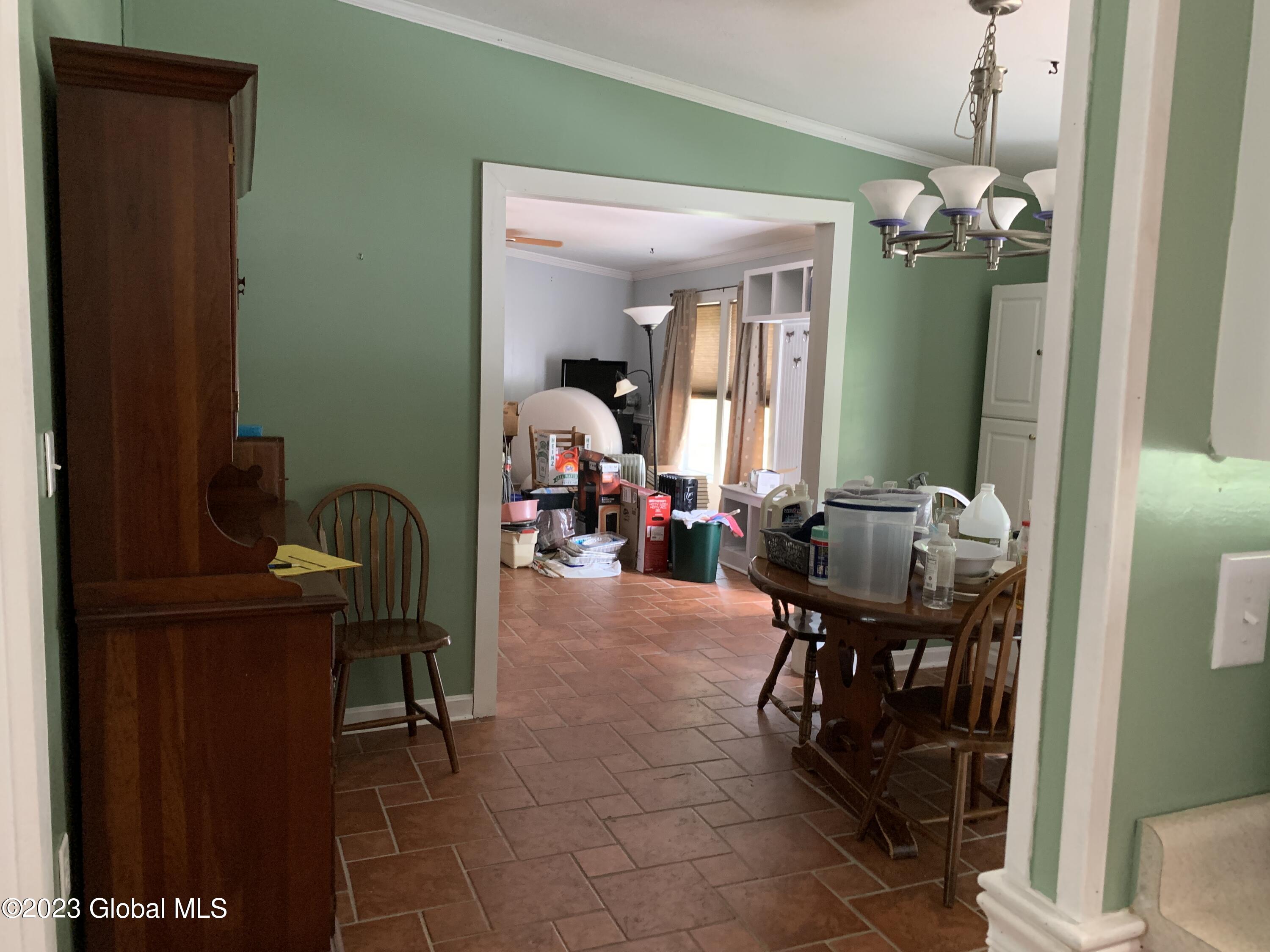 310 New Boston Road Hampton, NY 12837 - Photo 6 of 28 310 new boston dining area