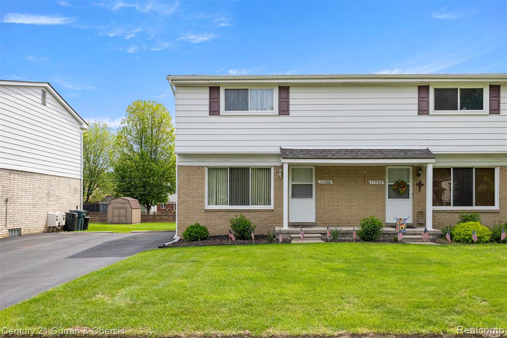 11706 Riverside Drive Plymouth, MI 48170 - Photo 2 of 33