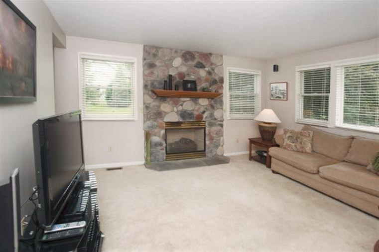 1011 Stafford Road Kalamazoo, MI 49006 - Photo 3 of 24 Additional Photo