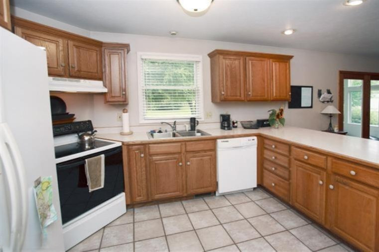 1011 Stafford Road Kalamazoo, MI 49006 - Photo 6 of 24 Additional Photo