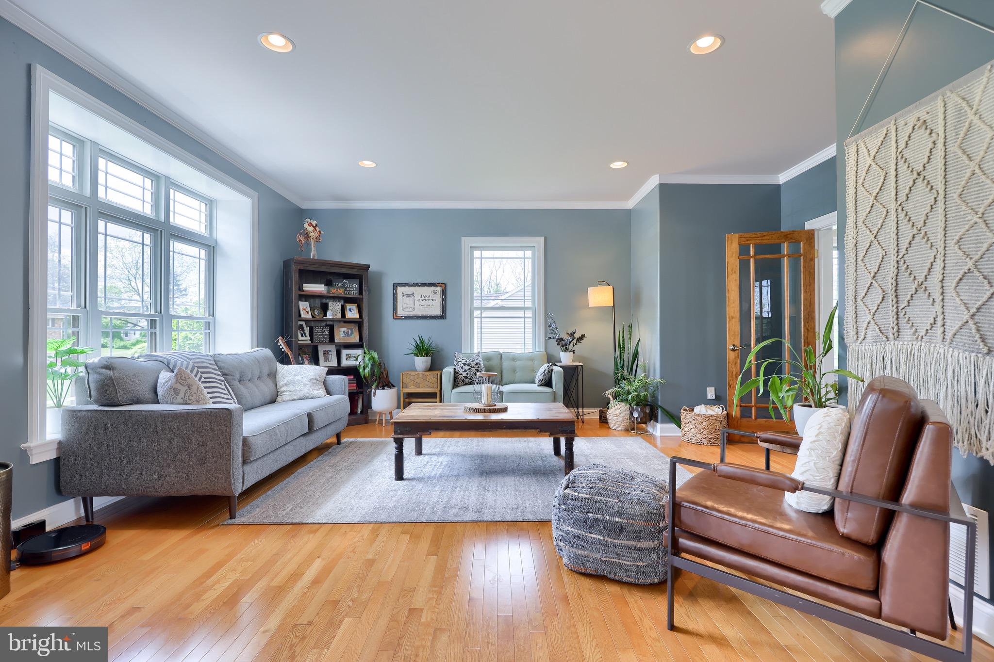 5 Snyder Hill Road Lititz, PA 17543 - Photo 14 of 87 Living Room