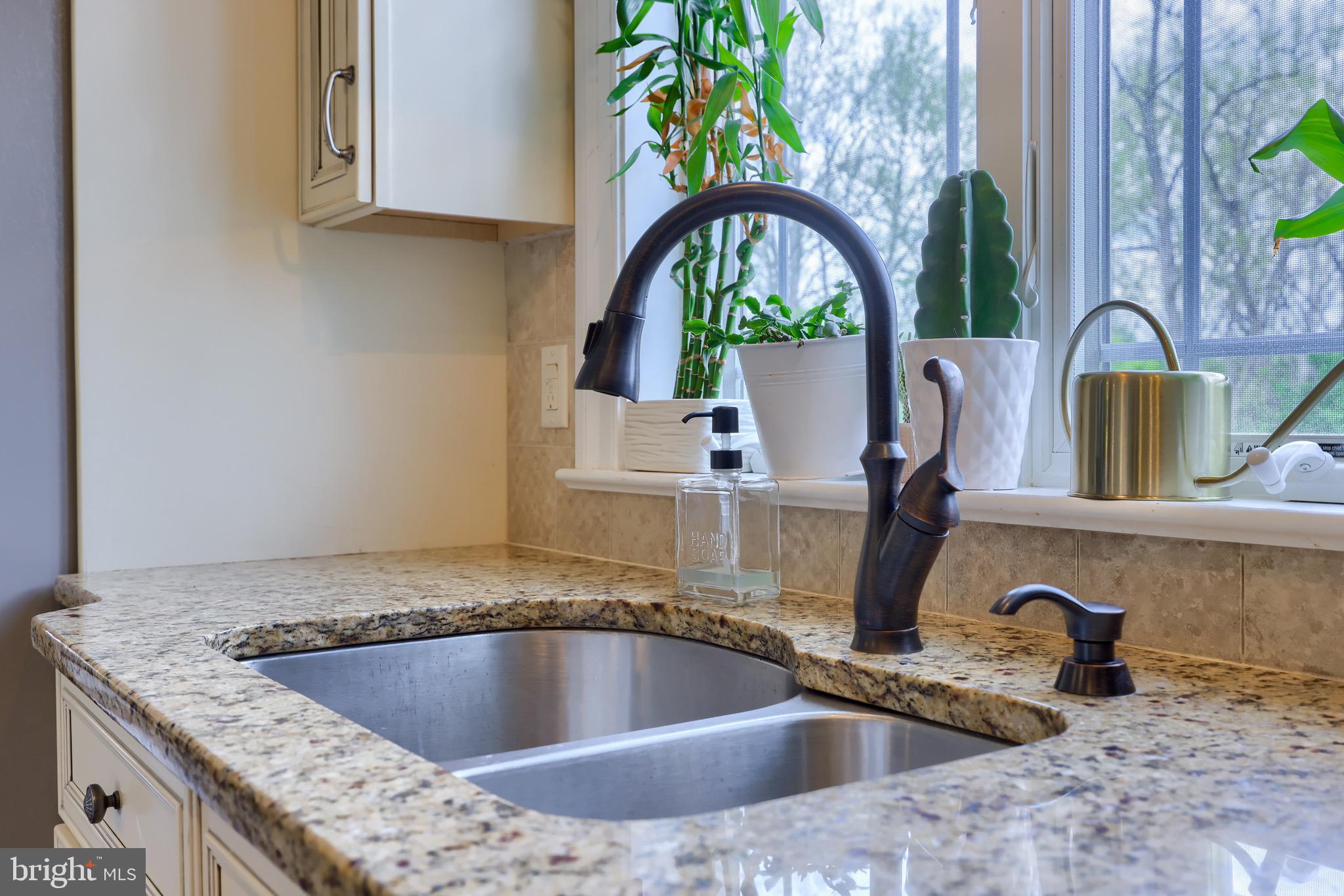 5 Snyder Hill Road Lititz, PA 17543 - Photo 35 of 87 Kitchen