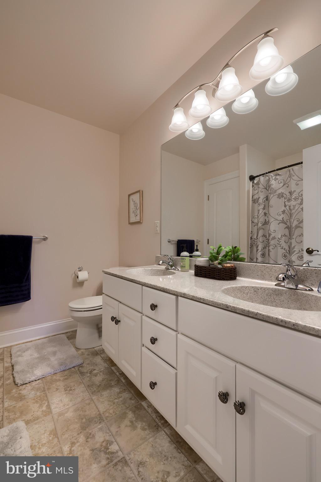 5 Snyder Hill Road Lititz, PA 17543 - Photo 51 of 87 Full Bathroom second level