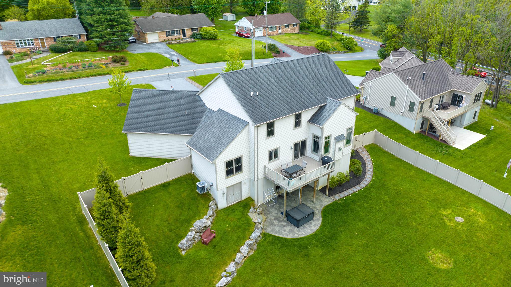 5 Snyder Hill Road Lititz, PA 17543 - Photo 6 of 87 Private backyard