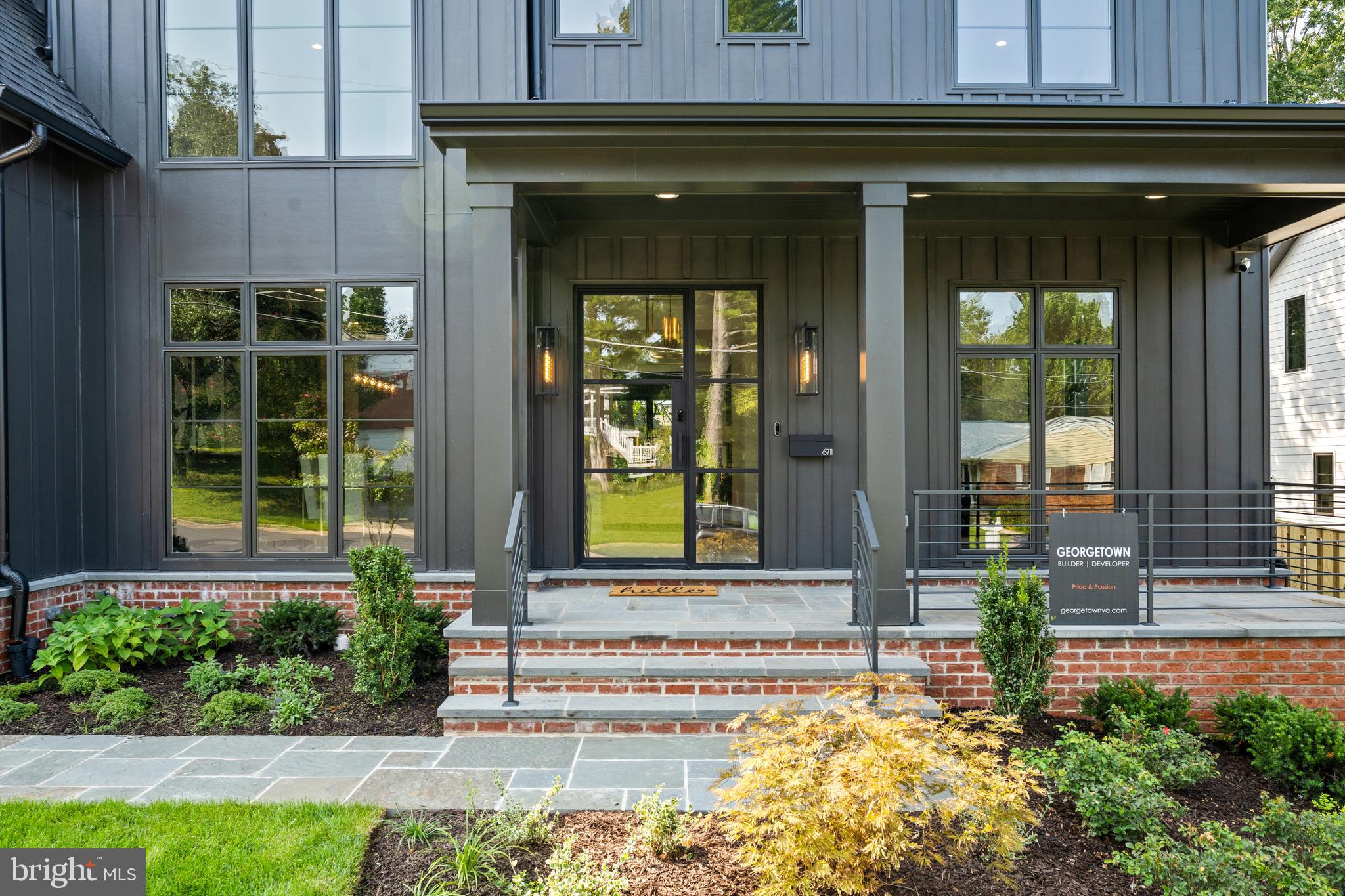 6711 Danforth Street McLean, VA 22101 - Photo 4 of 53