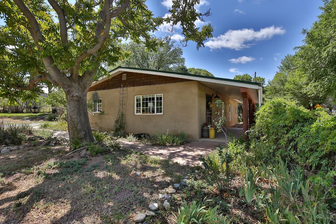 97 Hondo Seco Road Arroyo Hondo, NM 87513 - Photo 22 of 35 Gallery Image 22