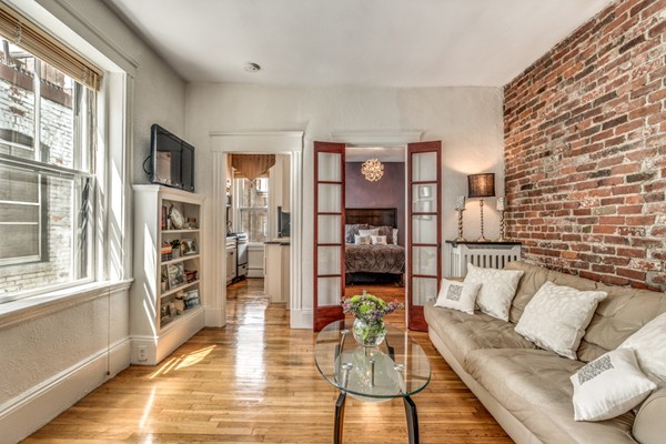 21 Temple Street, Unit 8 Boston, MA 02114 - Photo 4 of 14