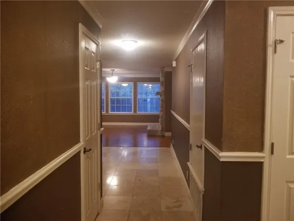 a view of gallery with yard