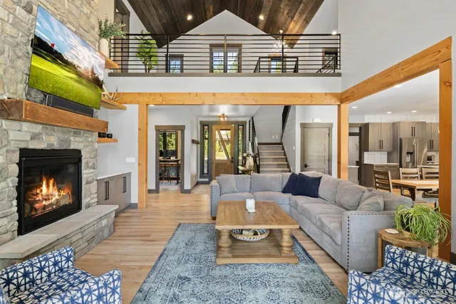 $2,425,000 | 70 Thimbleberry Court, Cle Elum, WA 98922